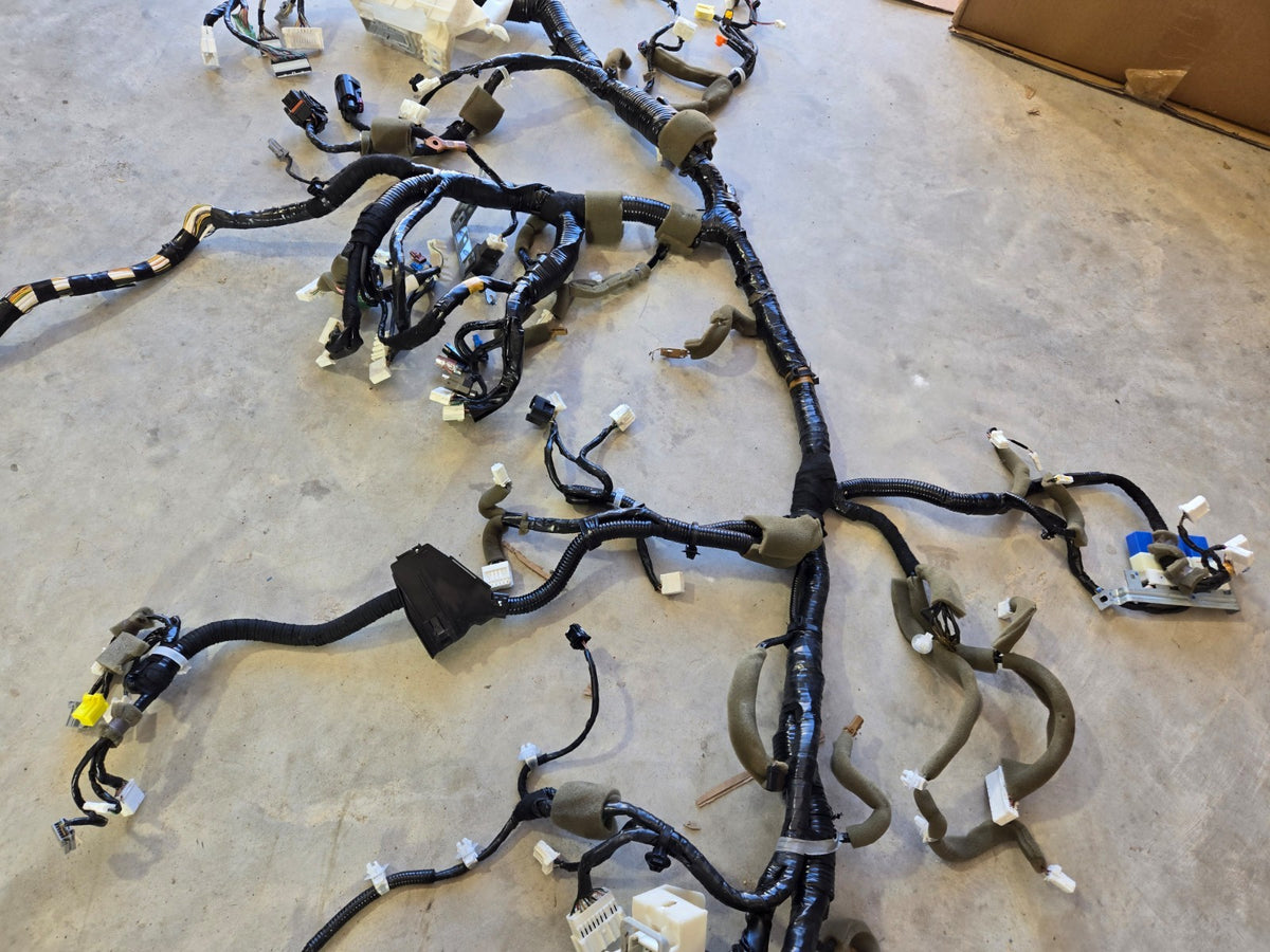 2014 Infiniti Q50 Hybrid AWD Dash Instrument Wire Wiring Harness OEM 240104GA1D