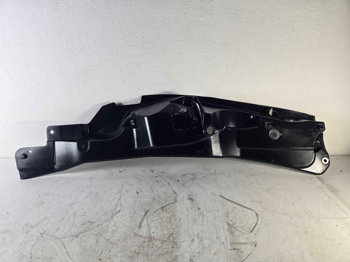 2003 2004 Lincoln Town Car Front Windshield Wiper Motor Housing Cover Panel OEM