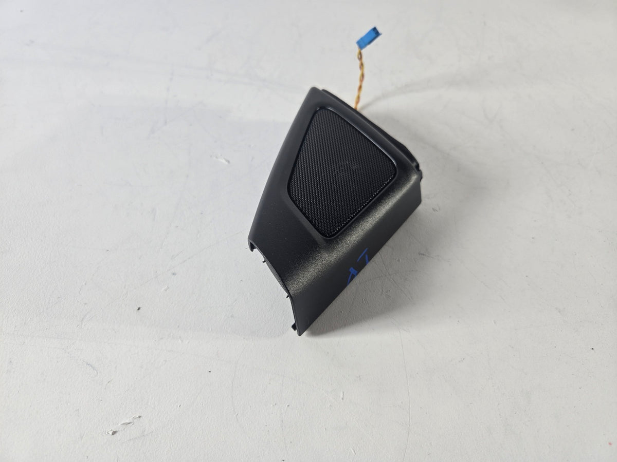2010 2016 BMW 528i 535d Left Driver Front Door Corner Tweeter Speaker Cover OEM