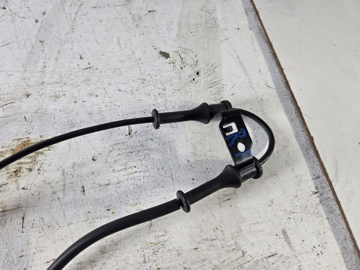 2012 2016 Hyundai Elantra Right Passenger Side Front Wheel ABS Speed Sensor OEM