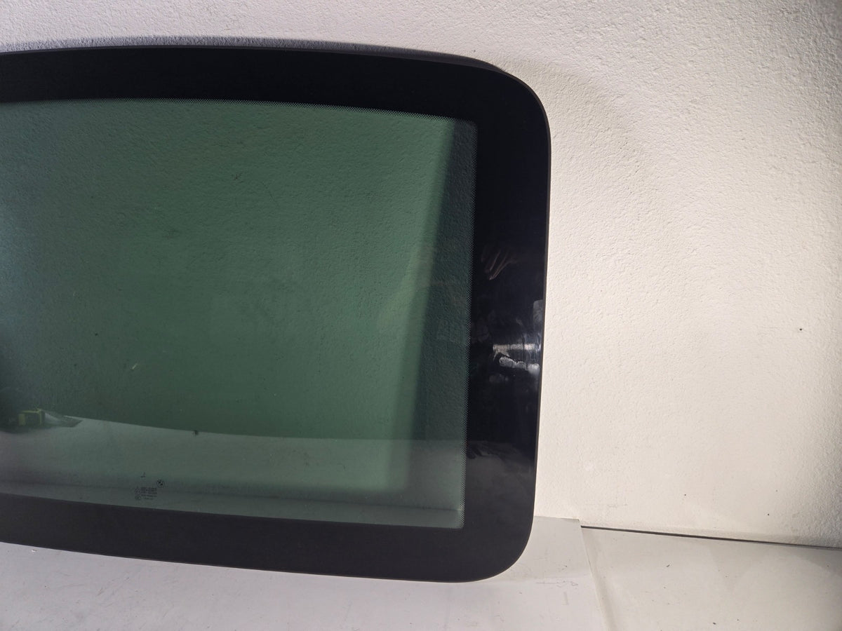 2010 2016 BMW 528i 535d 550i M5 Sunroof Moonroof Sun Moon Glass OEM 54107399483