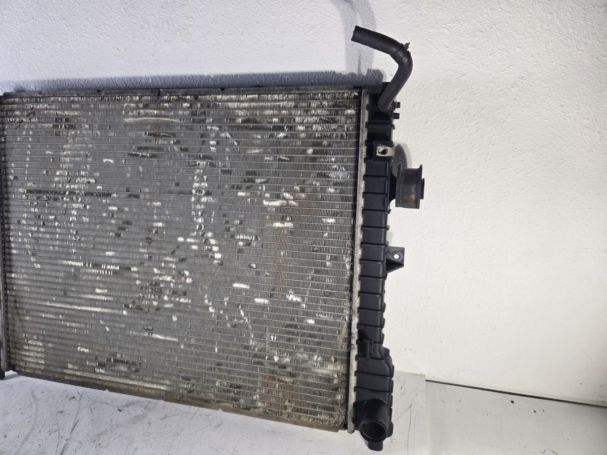 2003 2004 2005 Lincoln Town Car Radiator Assembly OEM 3W1Z8005AH