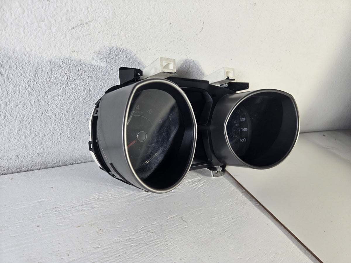 2011 2012 Hyundai Elantra Dash Instrument Speedometer Cluster OEM 940013Y120