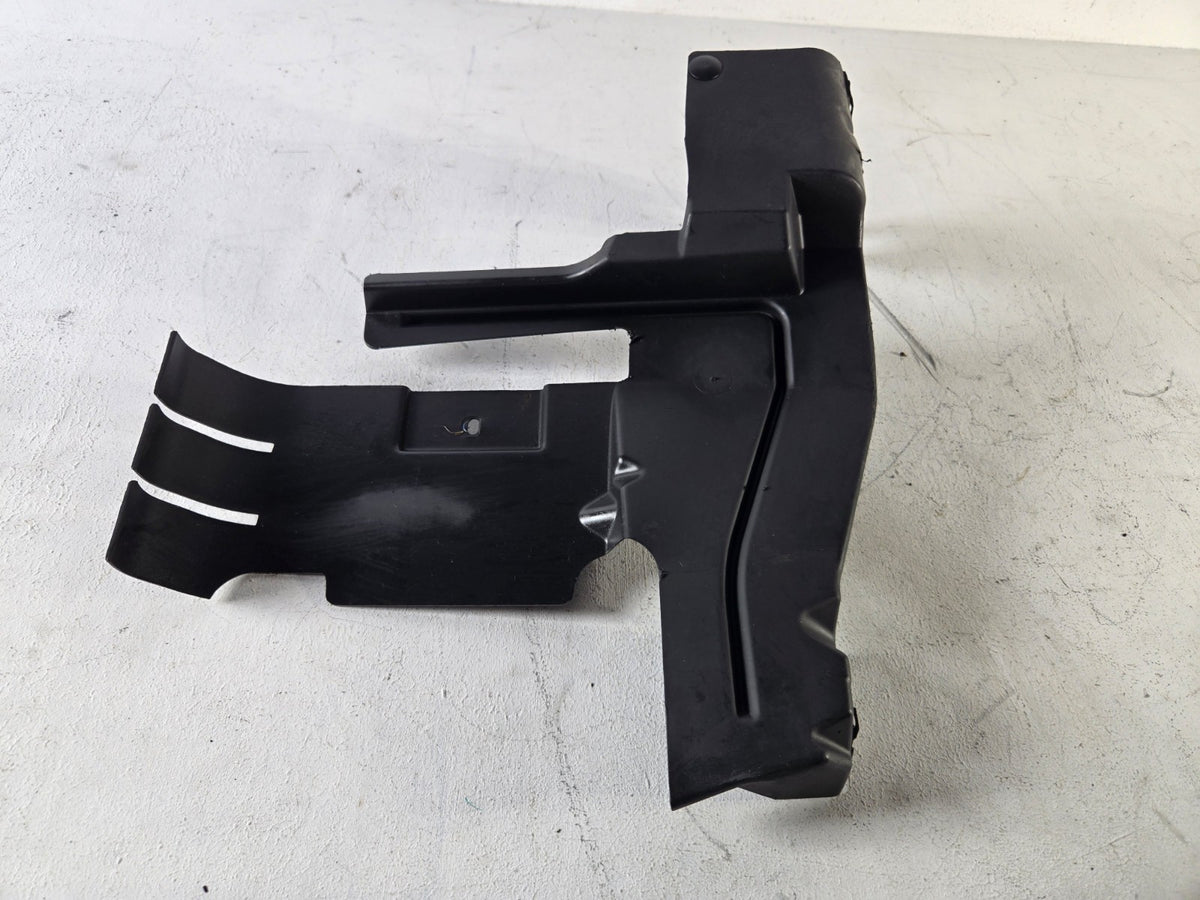 2003 2011 Lincoln Town Car Left Radiator Support Air Deflector OEM 3W1Z8311BA