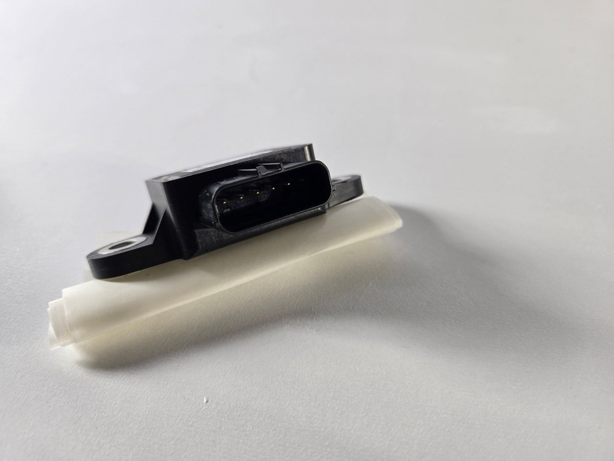 2012 2019 Infiniti M M35H Q Q50 Q70 Yaw Rate Gravity G-Sensor OEM 47930JG200
