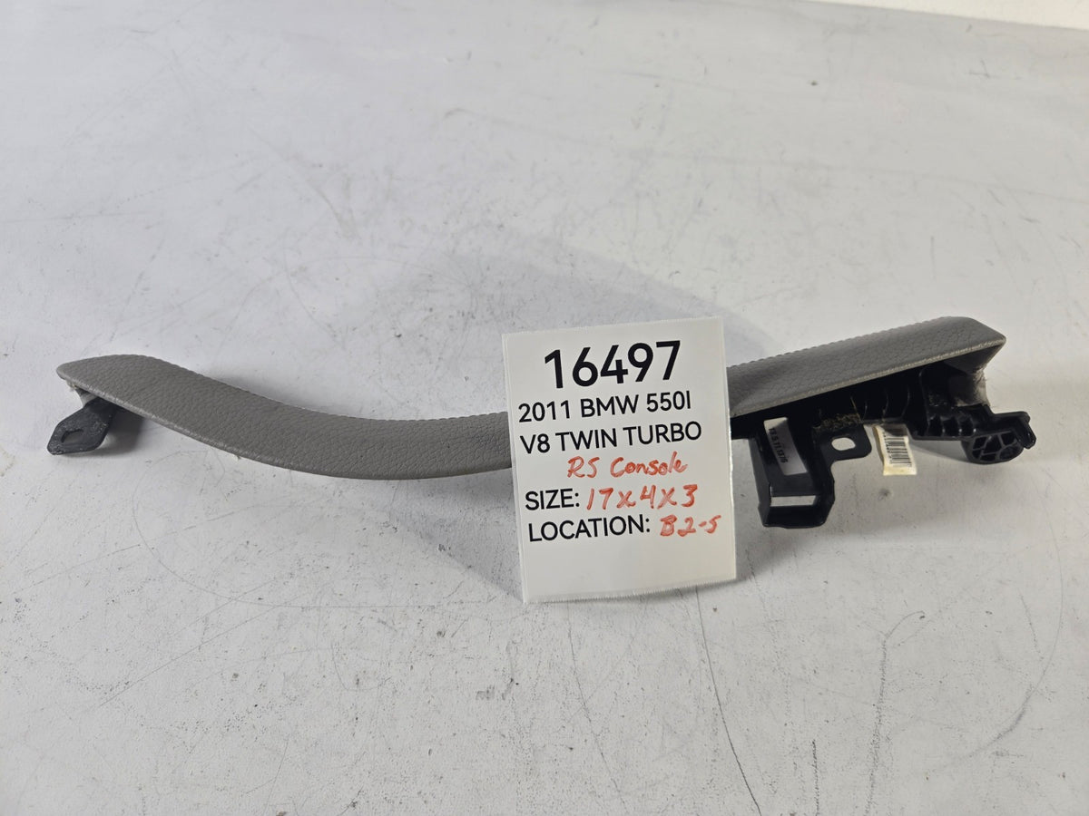 2010 2013 BMW 528i 550i Right Front Center Console Compartment Edge Trim OE Gray