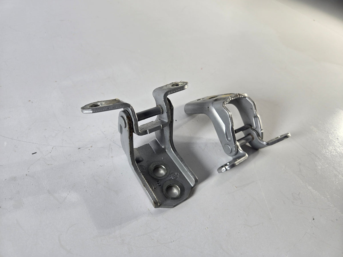 2014 2024 Infiniti Q50 QX50 Right Passenger Front Door Upper Lower Hinge Hinges