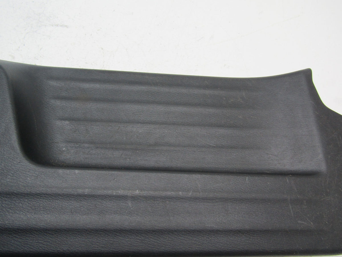 2015 Infiniti Qx60 left driver rear kick kicking plate scuff trim molding floor