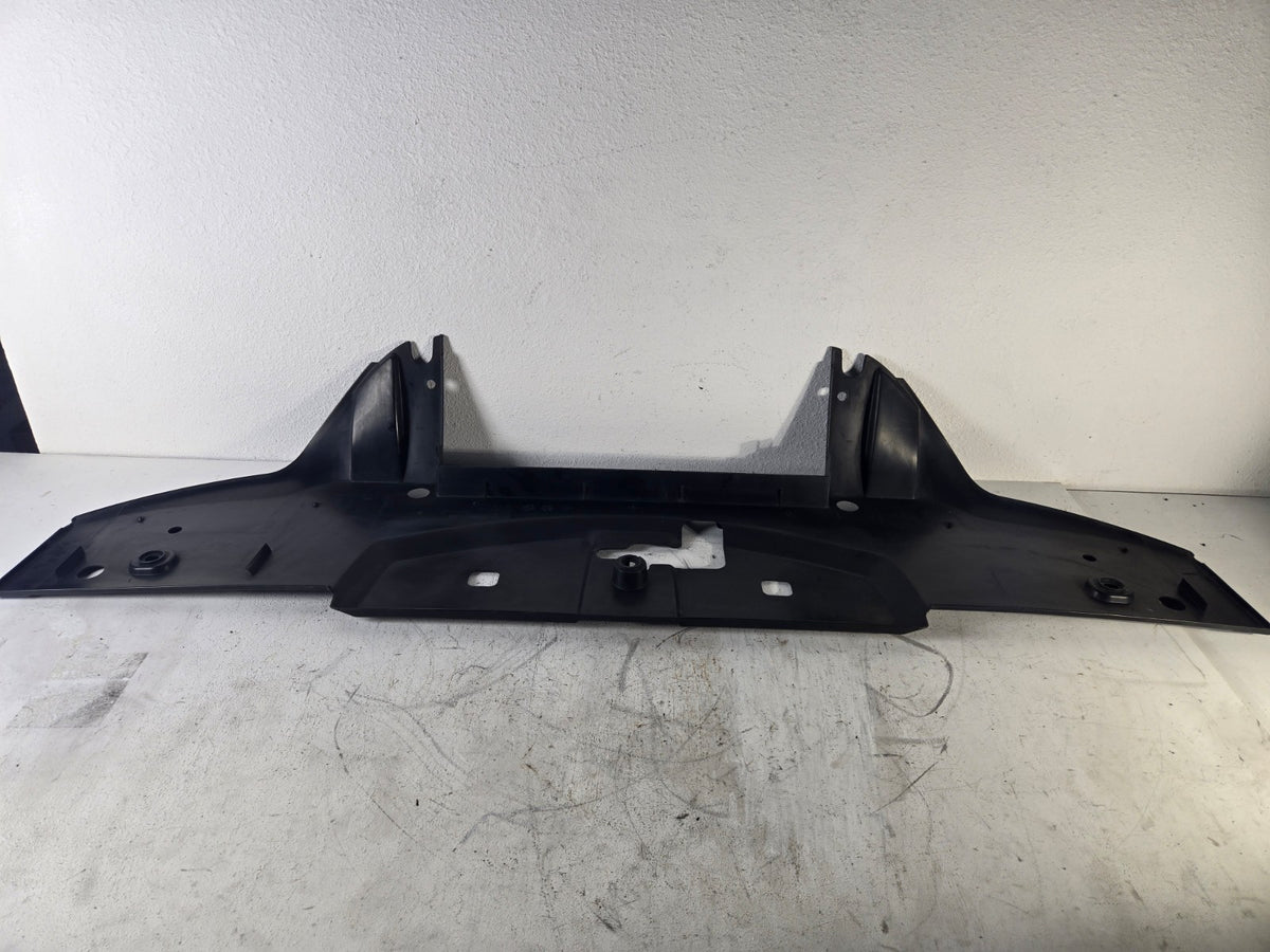 2004 Lincoln Town Car Radiator Core Support Upper Top Access Baffle Cover OEM