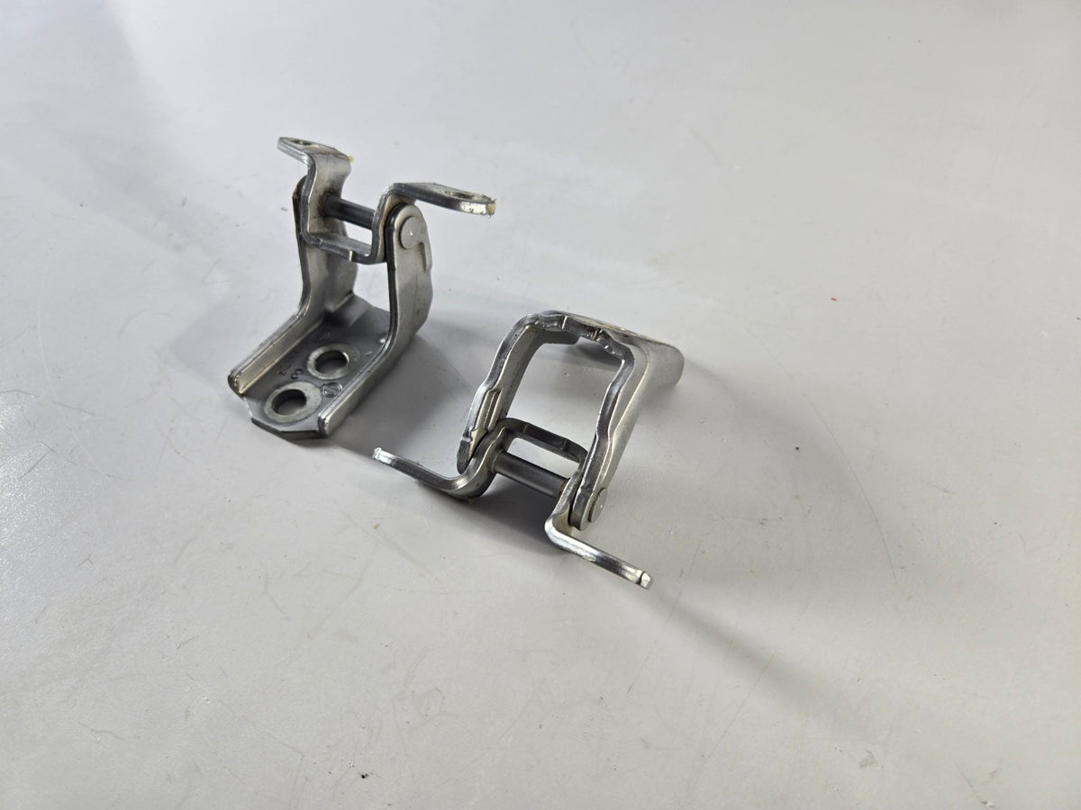 2014 2024 Infiniti Q50 QX50 Right Passenger Front Door Upper Lower Hinge Hinges