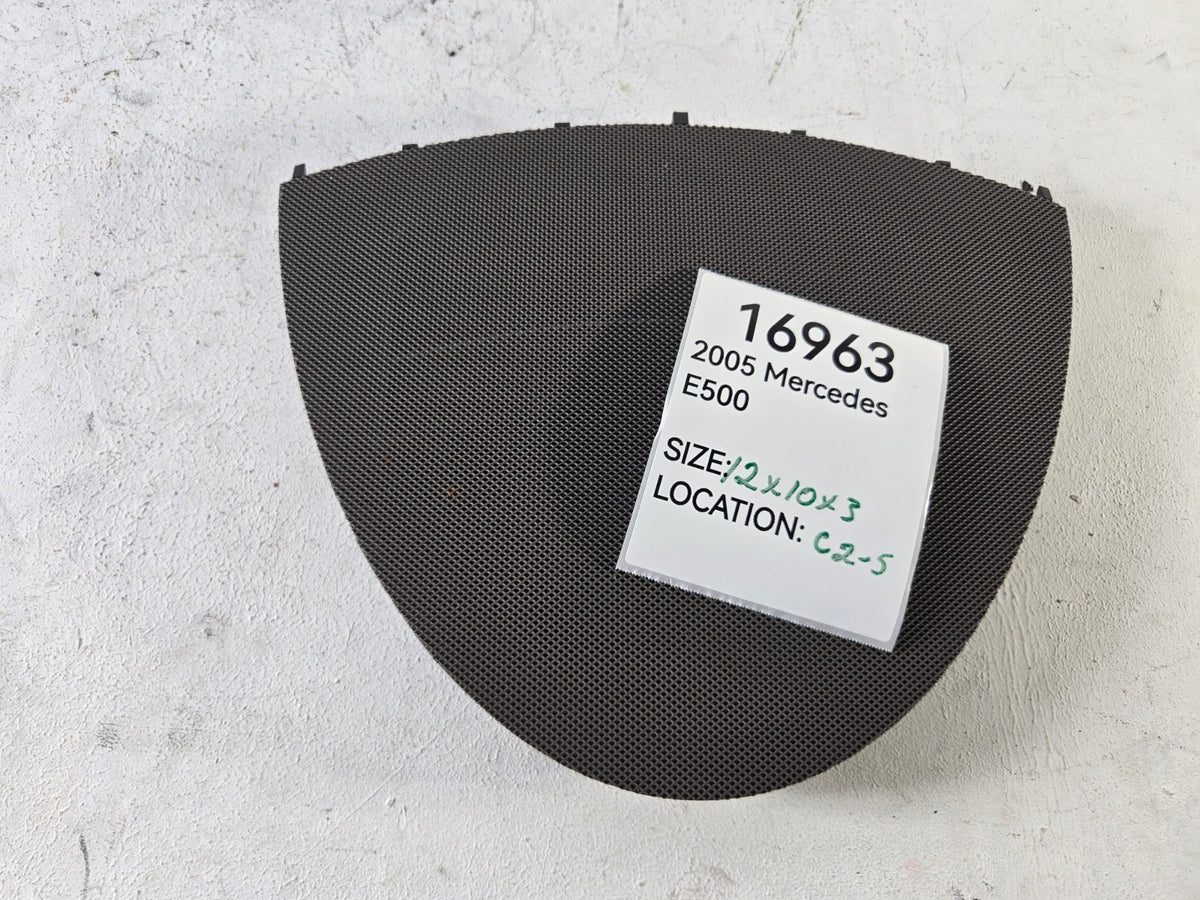 2005 2009 Mercedes Benz E500 Dash Instrument Panel Speaker Grille OEM 2118310036