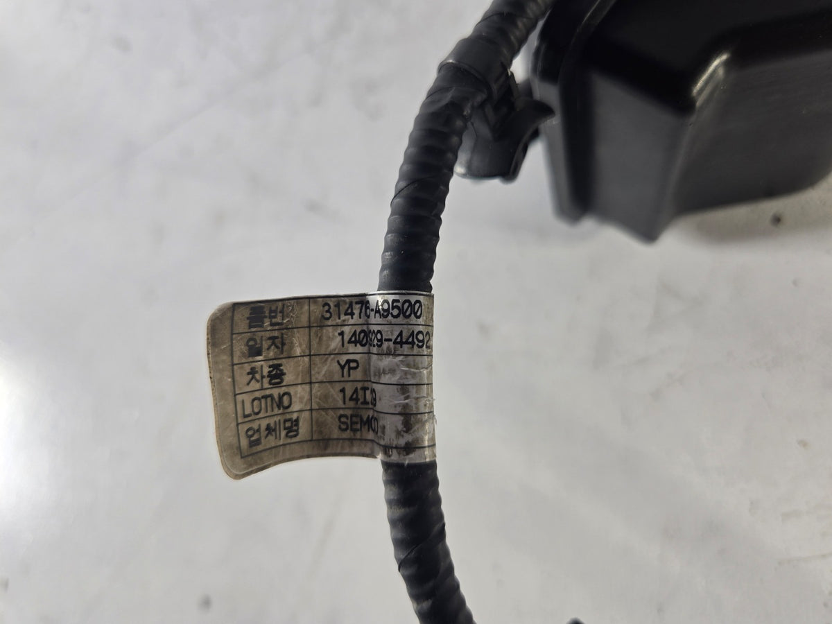 2015 2018 Kia Sedona Fuel Vapour Canister Filter Box W Wire Harness 31453A9500