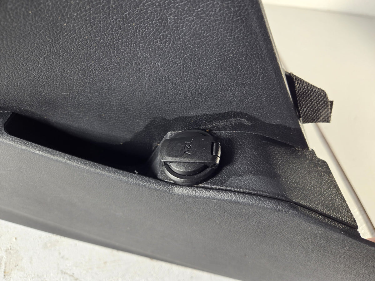 2011 2013 Hyundai Elantra Right Passenger Side Center Console Side Trim Panel OE