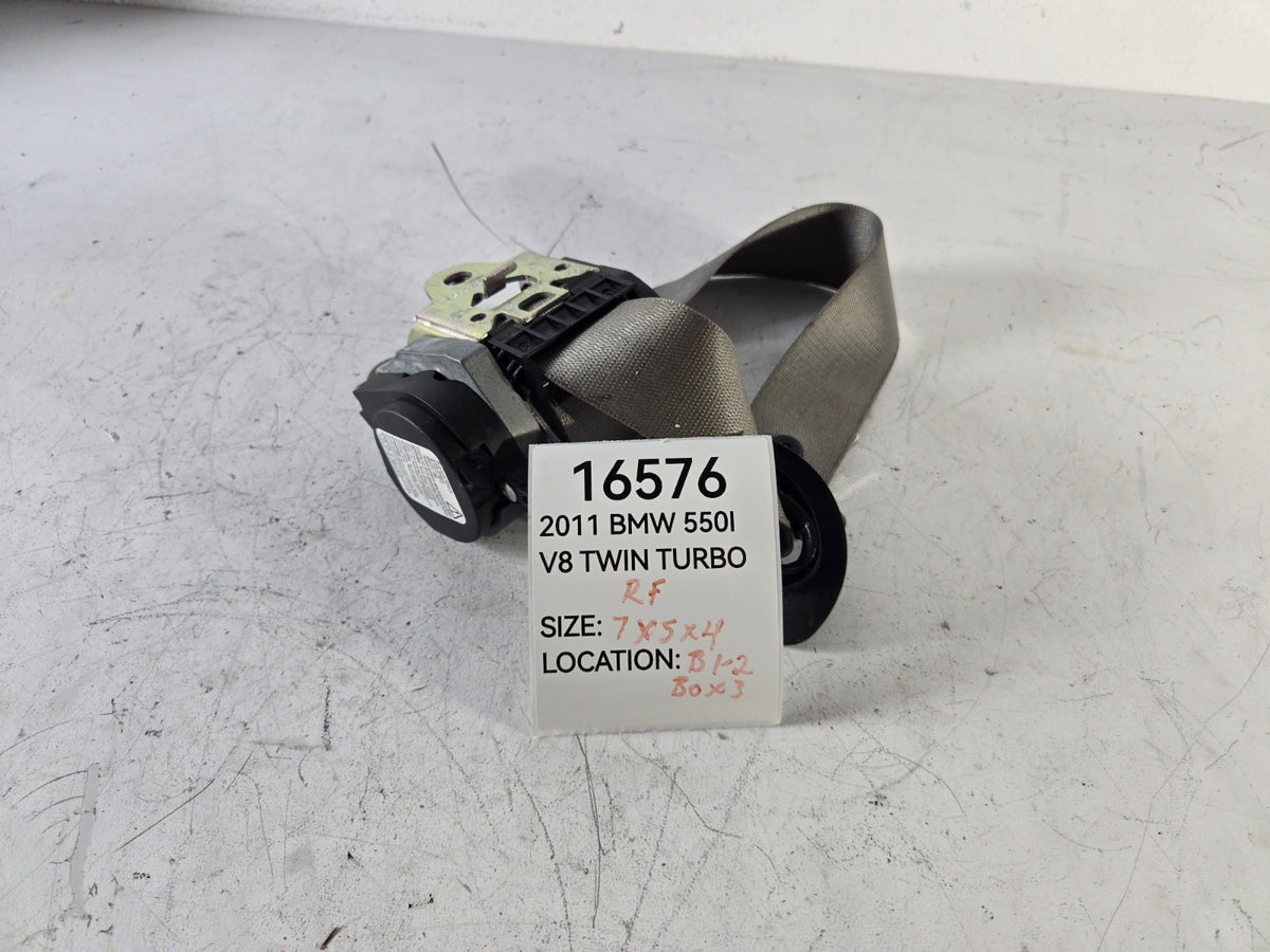 2010 2016 BMW 528i 535d 550i Right Passenger Side Front Seat Belt Retractor OEM