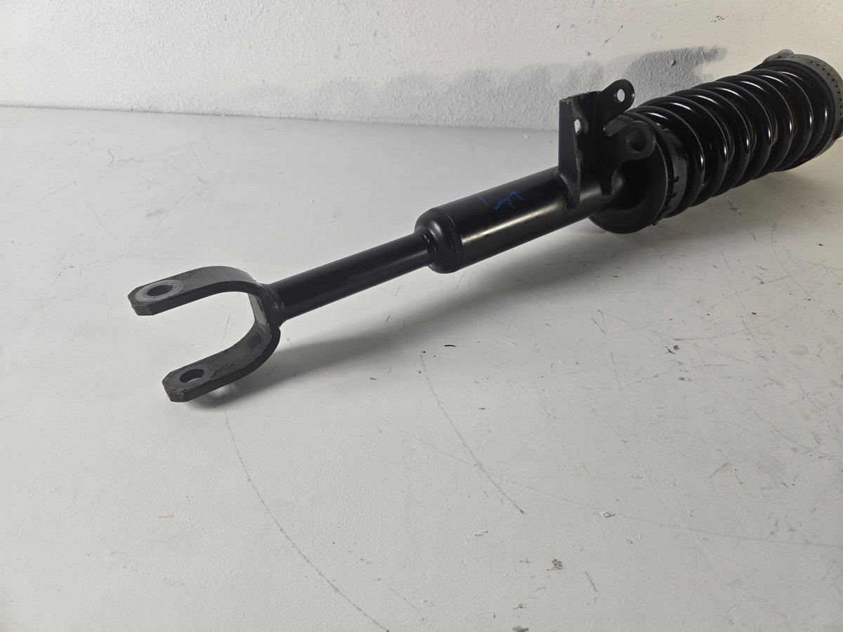 2010 2013 BMW 550i 4.4L RWD Left Driver Front Shock Absorber Strut Coil Spring
