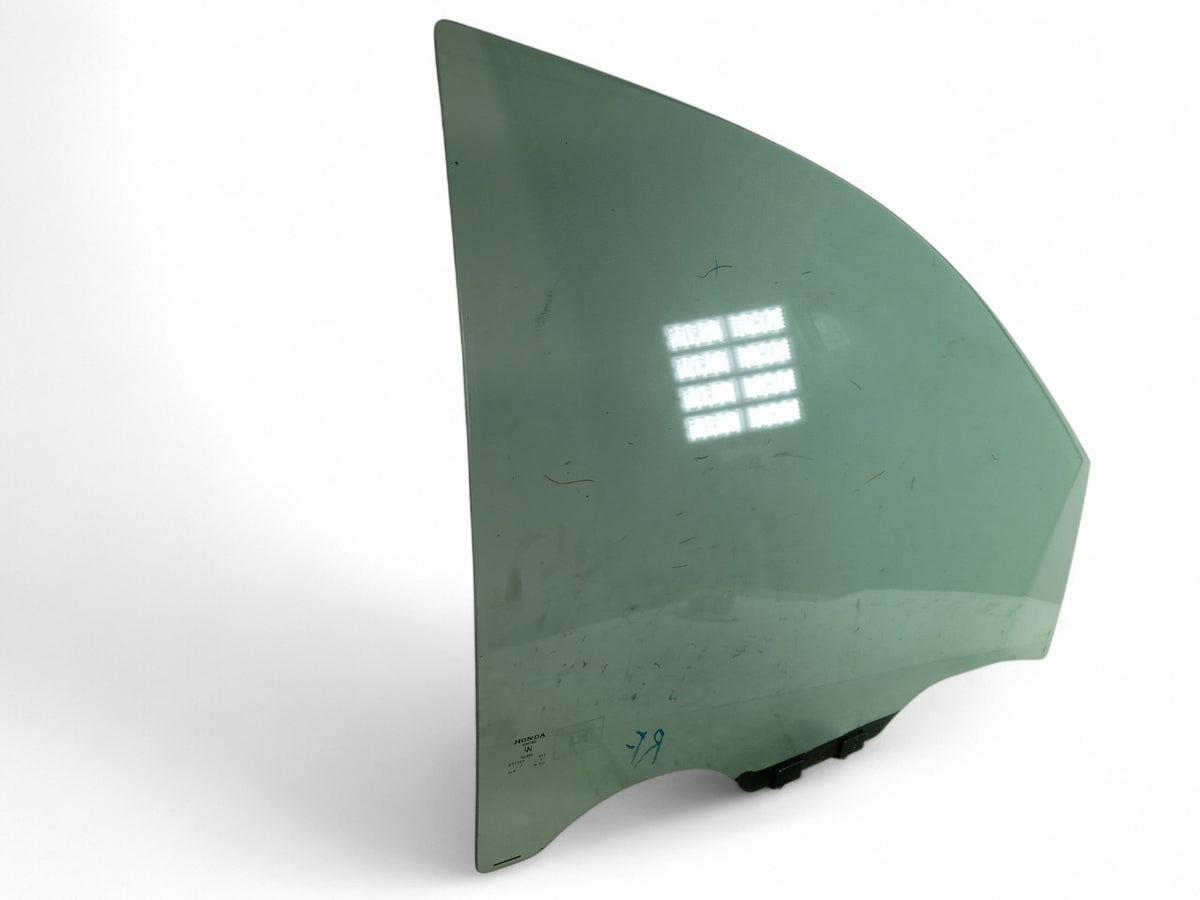 2005 2010 Honda Odyssey Right Passenger Front Door Window Glass OEM 73300SHJA21