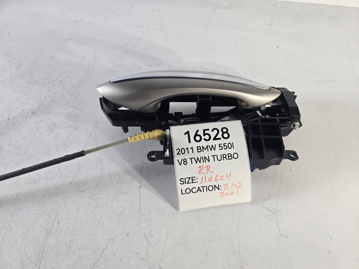 2010 2016 BMW 550i xDrive Right Passenger Side Rear Door Outer Handle Opener OE