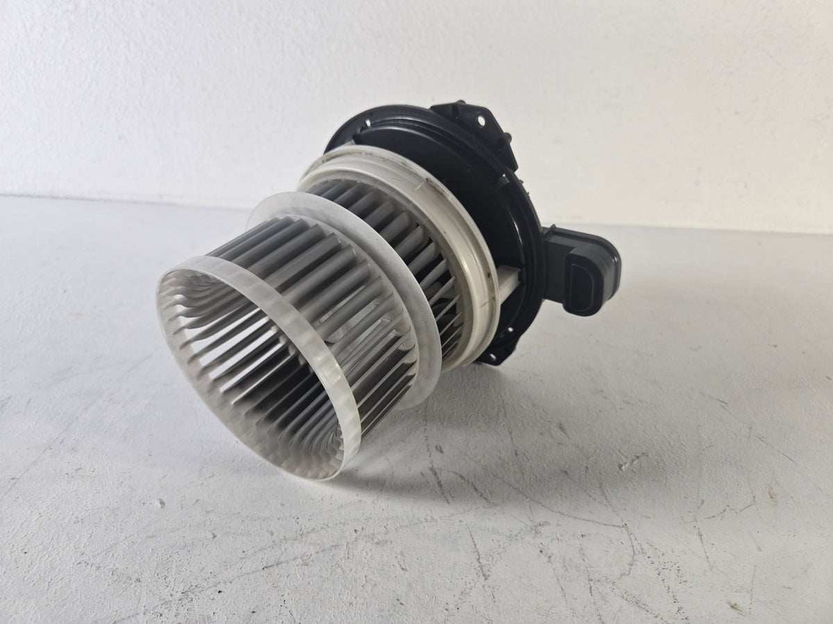 2016 2023 Mazda CX-9 CX9 Front A/C Heater Blower Fan Motor OEM TK4861B10