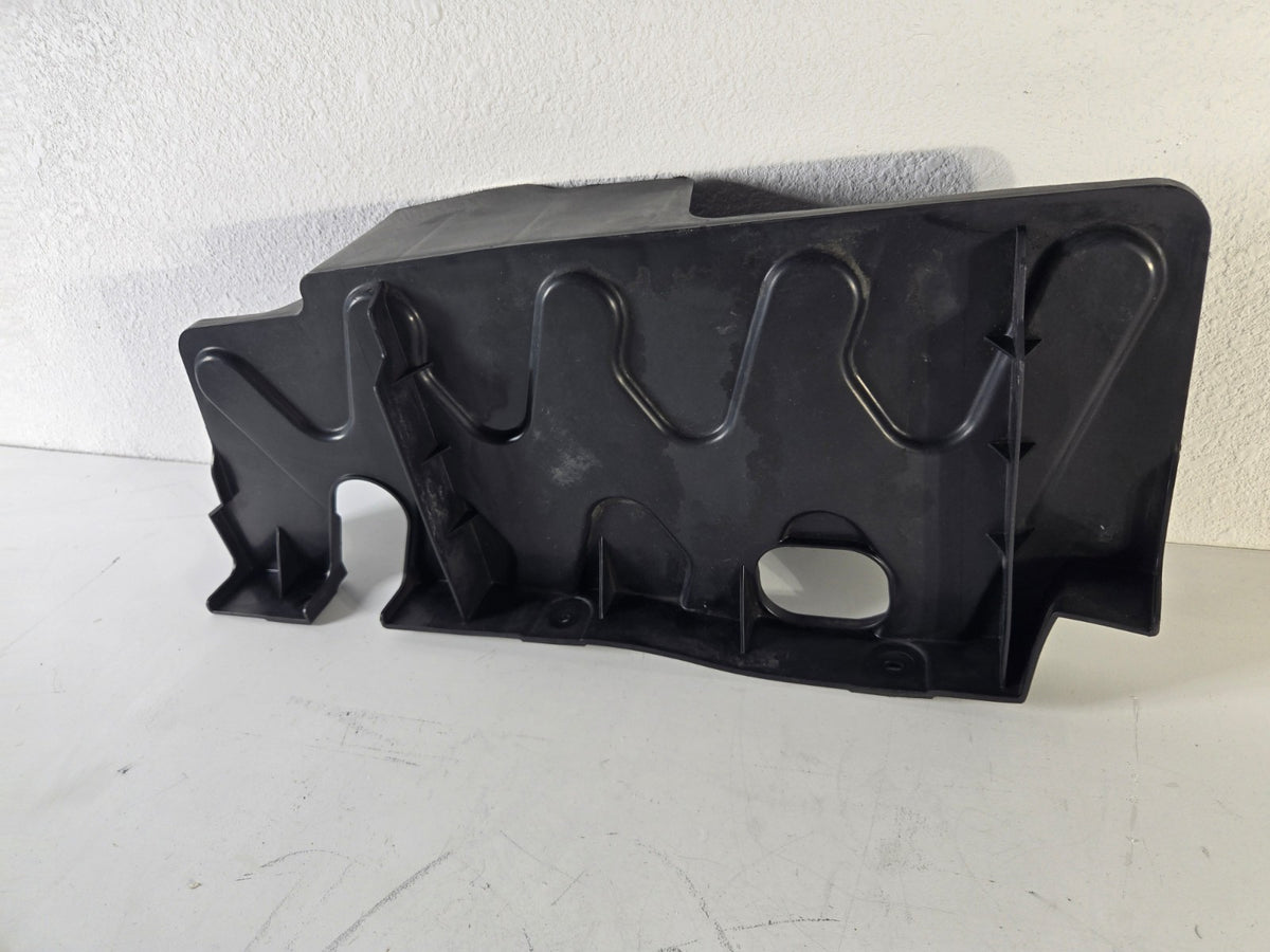 2015 2018 Kia Sedona Right Passenger Front Side Shield Cover Panel OE 29120A9000