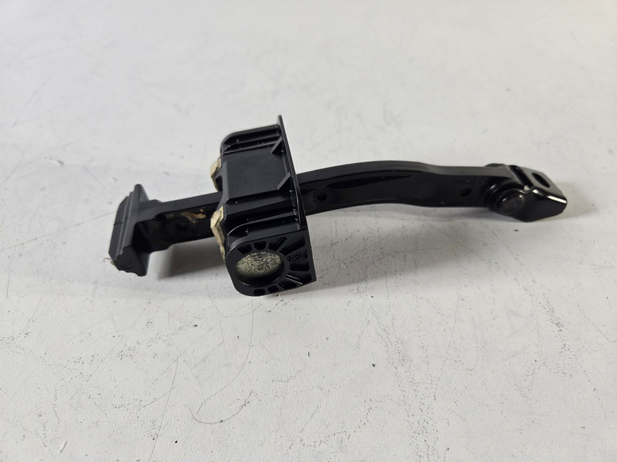 2010 2016 BMW 528i 535d Left Driver Front Door Brake Check Strap Stopper OEM