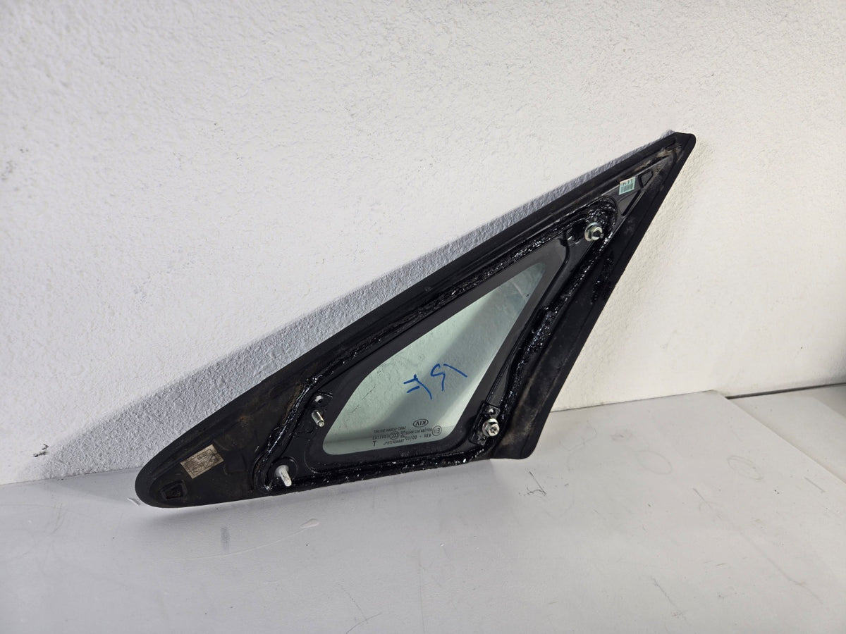 2015 2021 Kia Sedona Right Passenger Side Front Door Vent Quarter Glass OEM