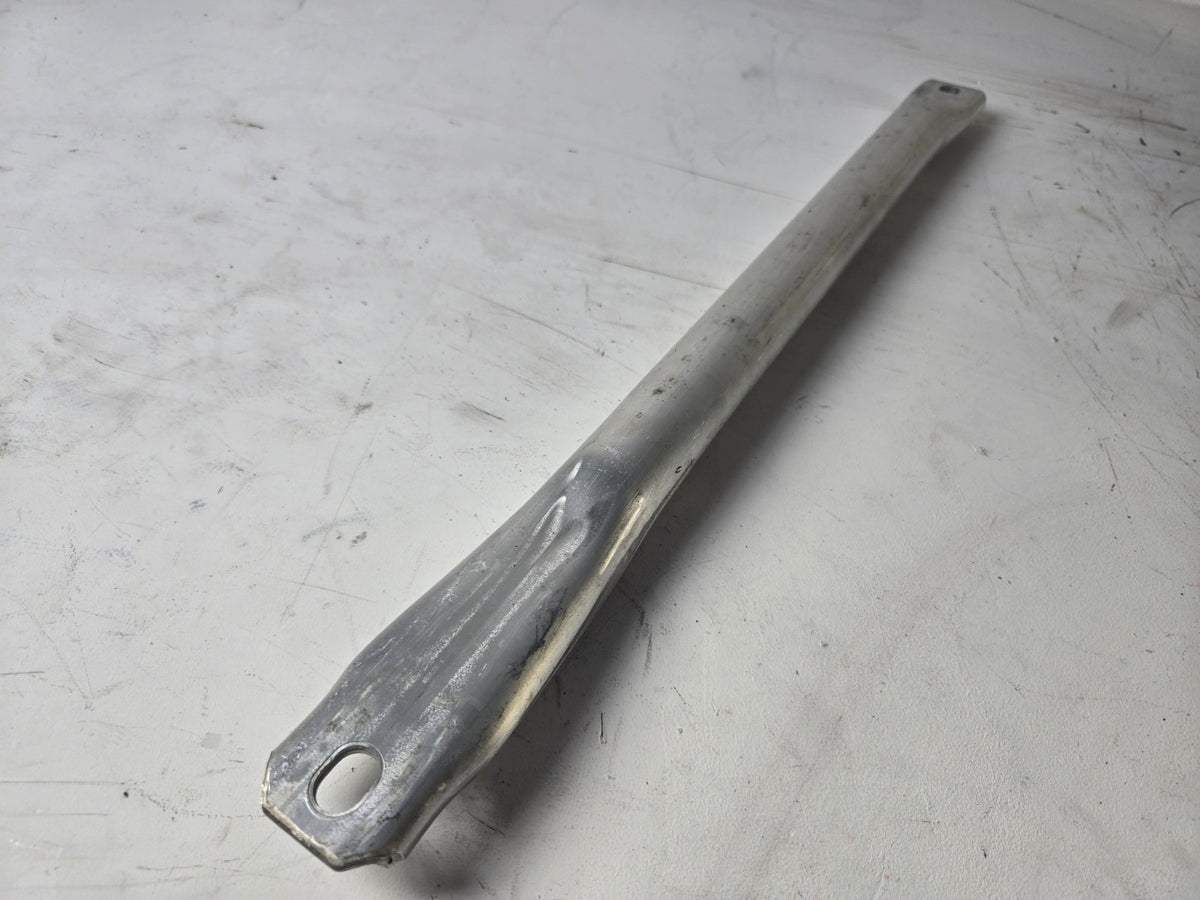 2010 2016 BMW 528i 535d 550i Left Side Front Rearward Support Bar Brace Bracket