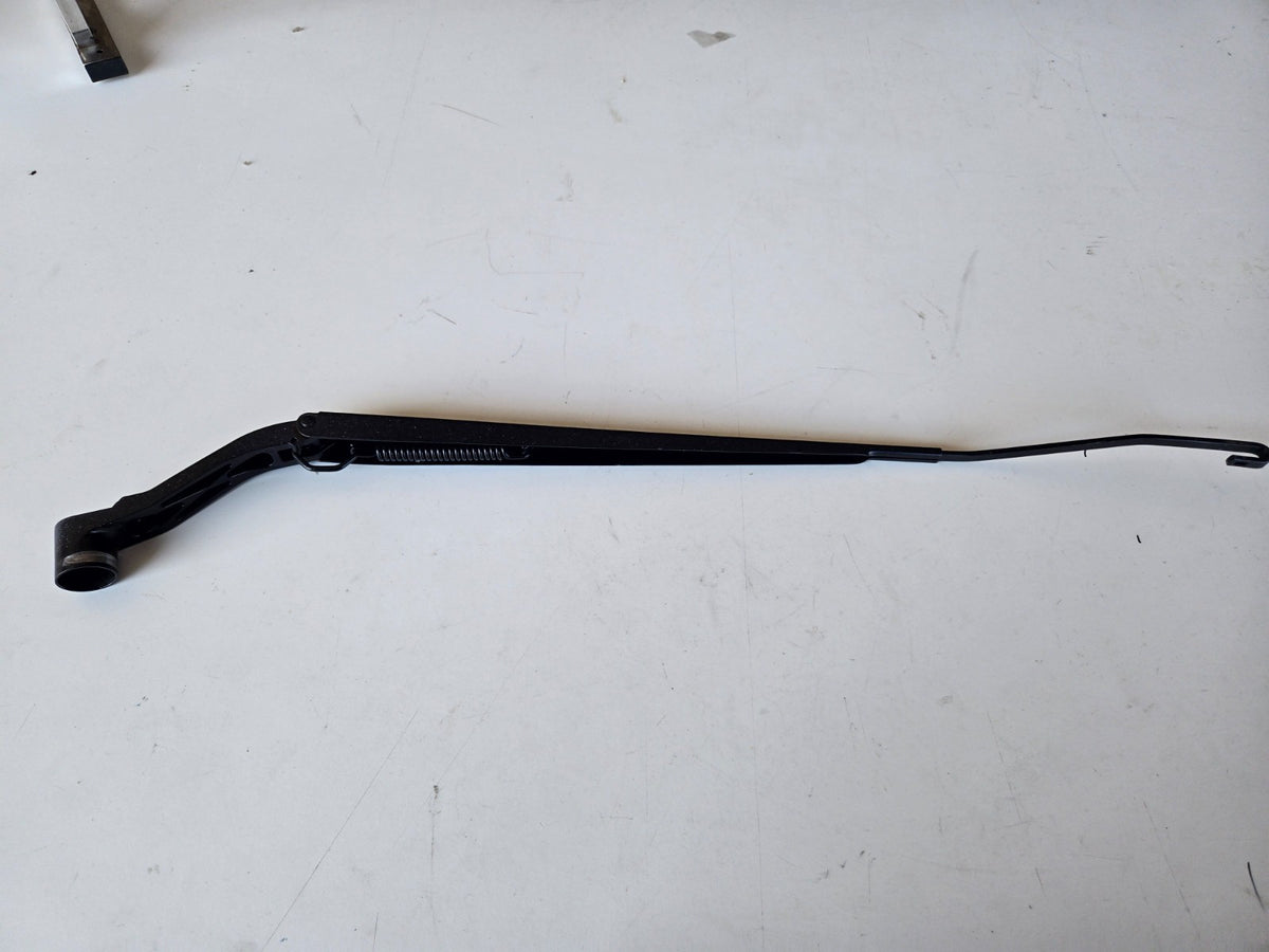 2014 2020 Nissan Rogue right passenger front windshield wiper arm 28886-6FL0A OE