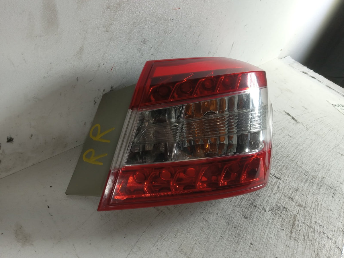 2013-2015 Nissan Sentra Right Rear Outer Tail Light Lamp 26550-3SG0A OEM 15232