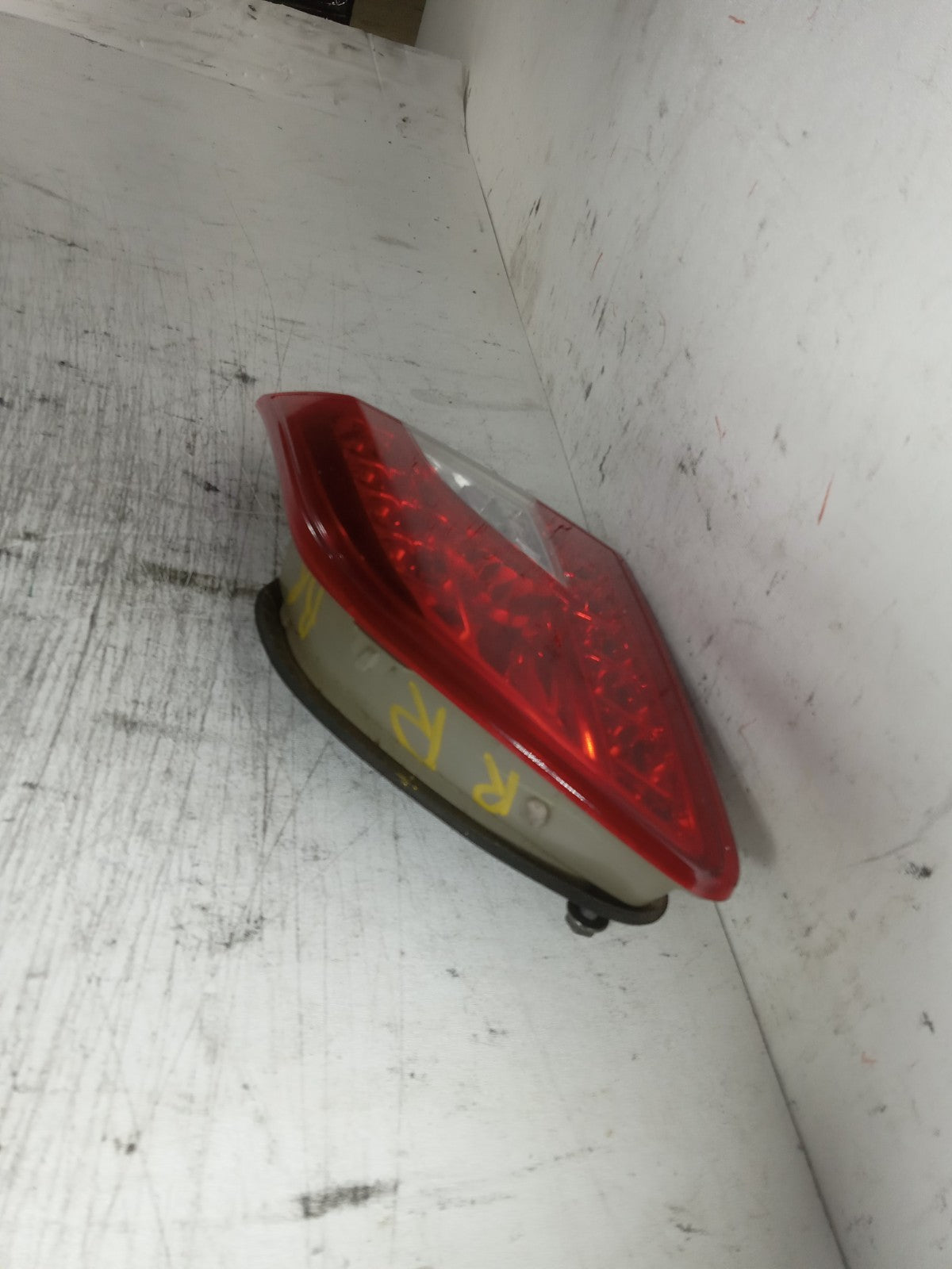 2013-2015 Nissan Sentra Right Rear Trunk Inner Tail Light 26550-3SH5A OEM 15229