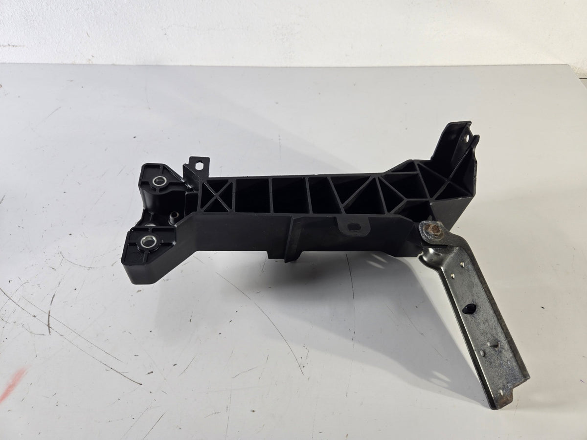 2014 2024 Infiniti Q50 Right Passenger Front Radiator Core Support Bracket OEM