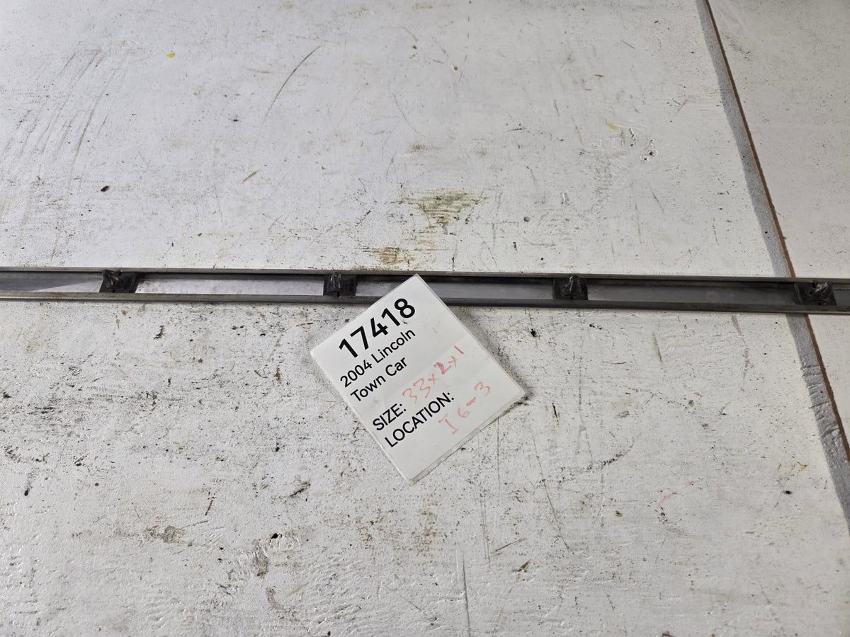 2004 Lincoln Town Car Right Passenger Side Rear Door Lower Chrome Molding Trim