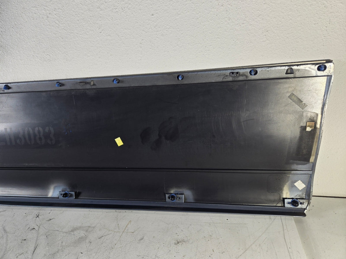 1998 2011 Lincoln Town Car Left Driver Side Front Door Trim Lower Molding OEM