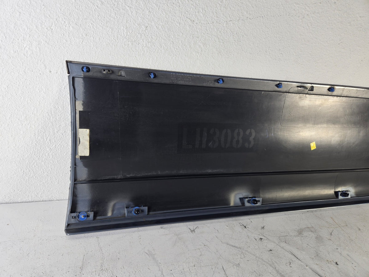 1998 2011 Lincoln Town Car Left Driver Side Front Door Trim Lower Molding OEM