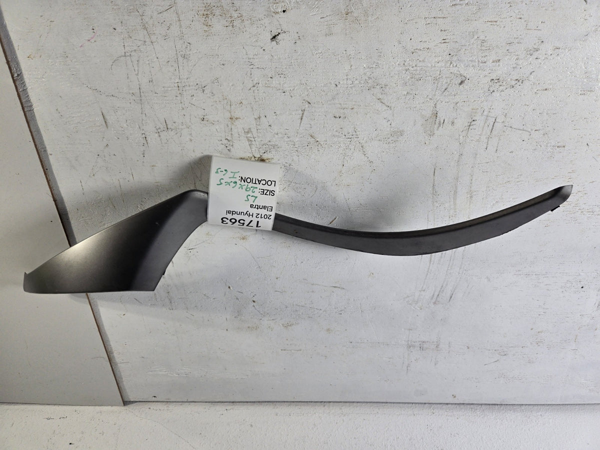 2011 2013 Hyundai Elantra Left Side Front Dash Instrument Center Molding OEM