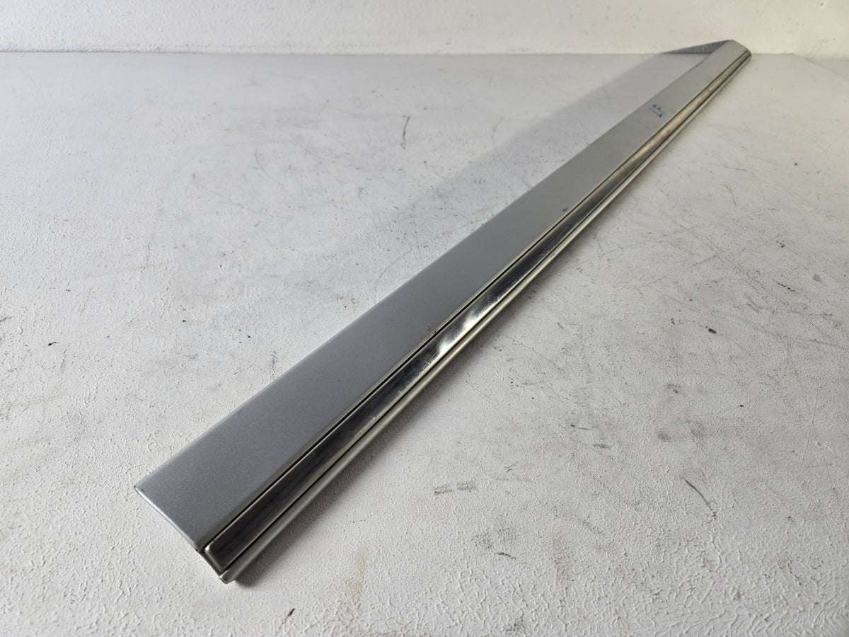 2003 2009 Mercedes Benz E320 E500 Left Driver Front Door Trim Lower Molding OEM
