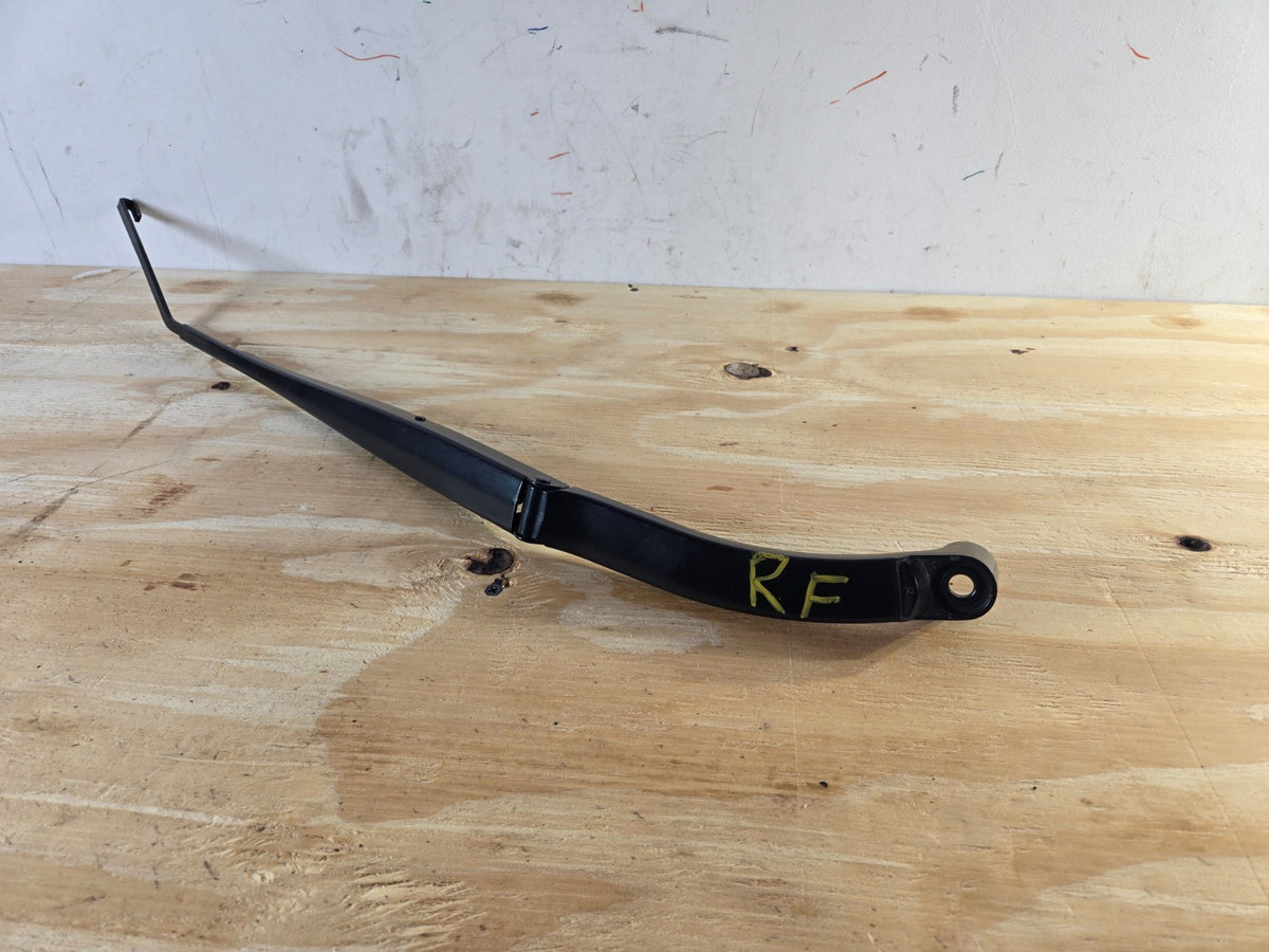 2013-2019 Nissan Sentra Right Front Windshield Wiper Arm Passenger Side OEM 5289