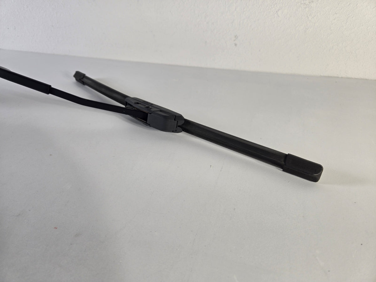 2014 2024 Infiniti Q50 Right Passenger Front Windshield Wiper Arm With Blade OEM
