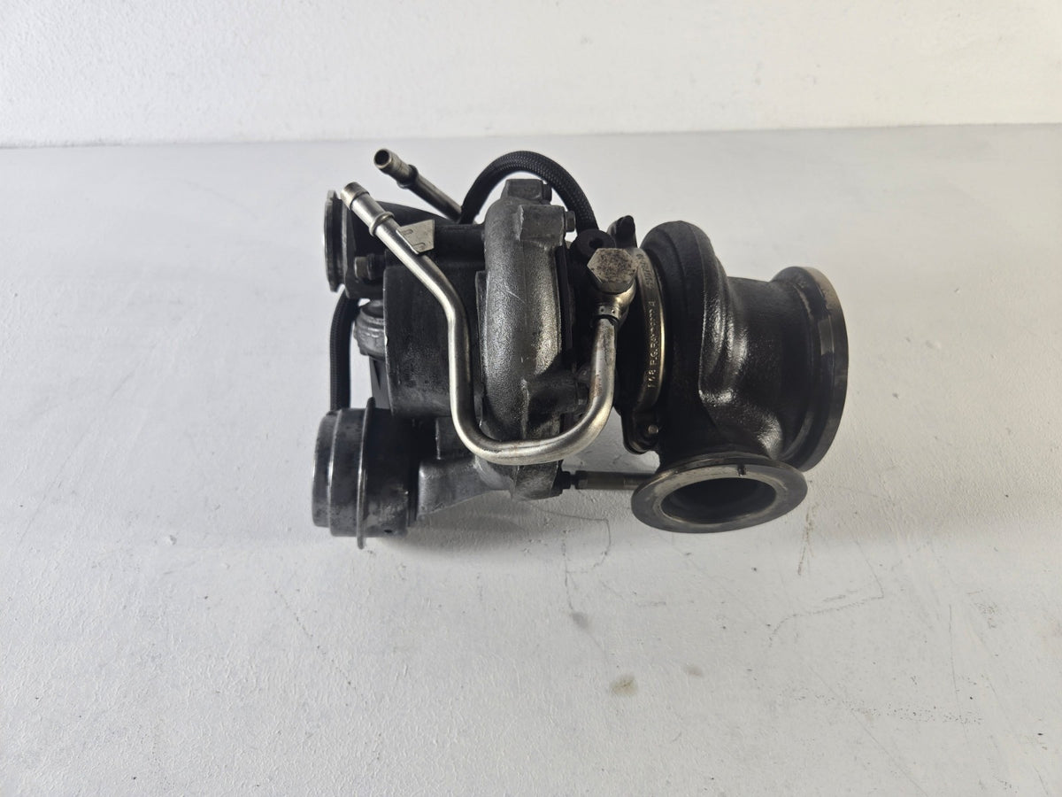 2010 2013 BMW 5 Series 550i N63 4.4L Turbocharger Turbo Charger Right Side OEM