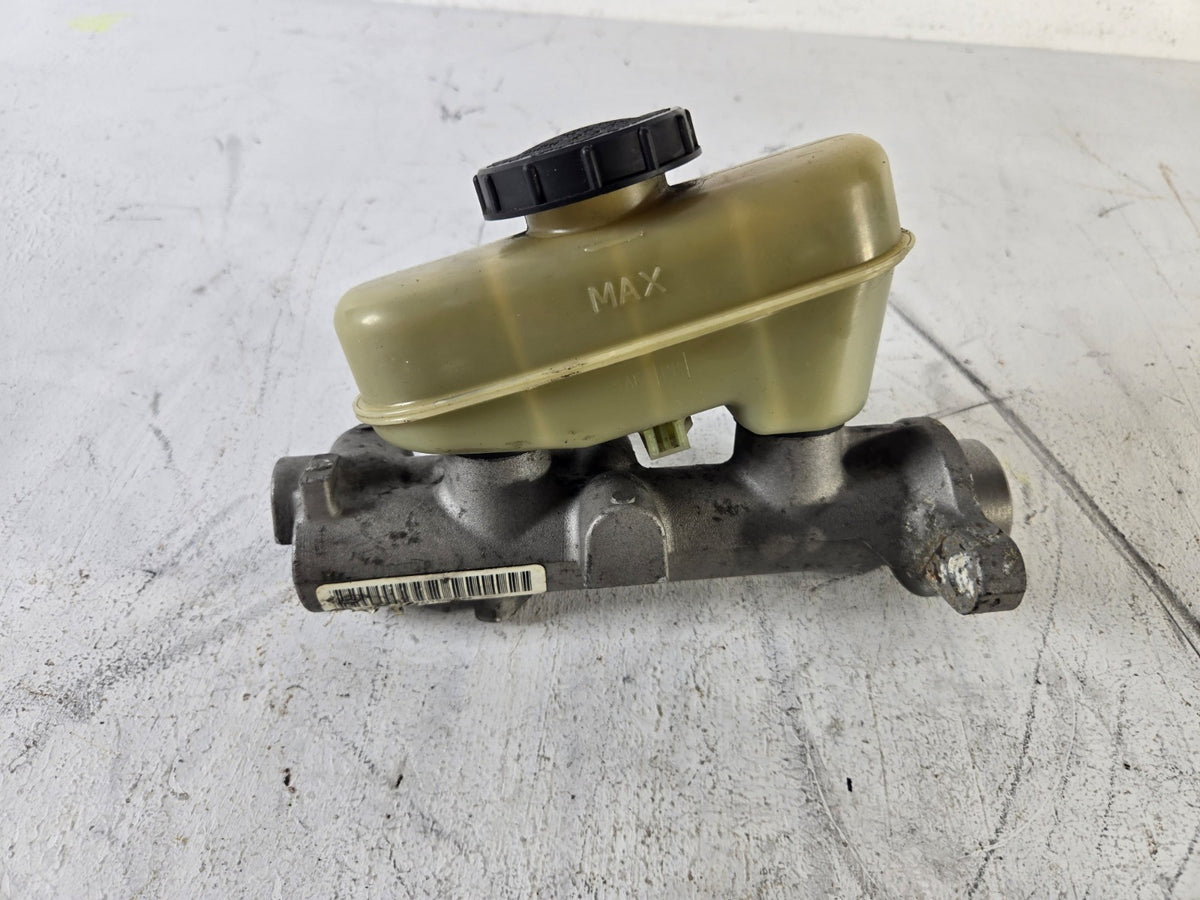 2001 2005 Lincoln Town Car Master Cylinder Reservoir Bottle Cap OEM 1W1Z2140AA