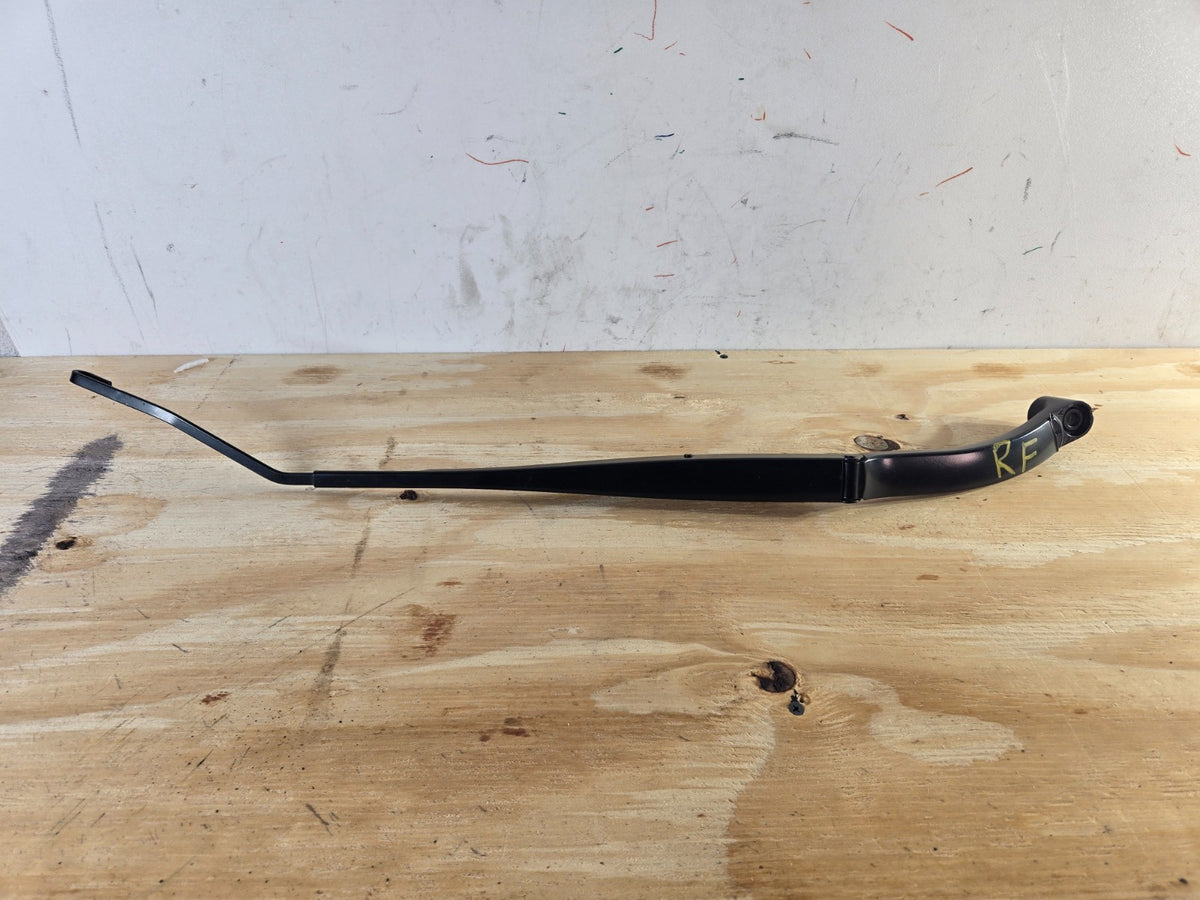 2013-2019 Nissan Sentra Right Front Windshield Wiper Arm Passenger Side OEM 5289