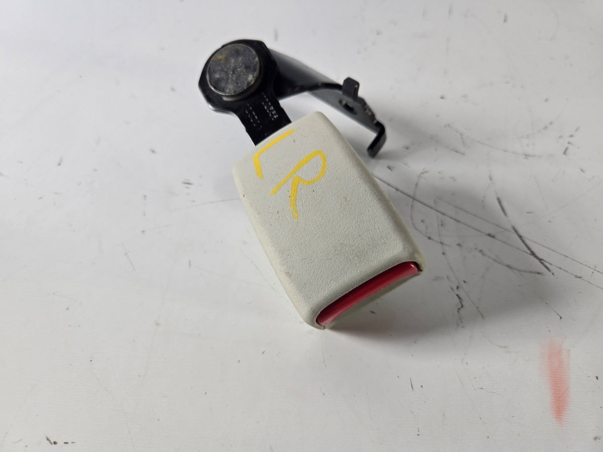 2014 2017 Infiniti Q50 Left Driver Side Rear Seat Belt Buckle OEM 888434HB0B