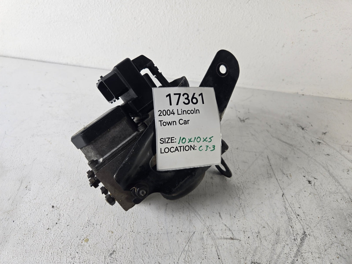 2004 Lincoln Town Car Anti Lock Braking System Pump Modulator W Bracket OEM