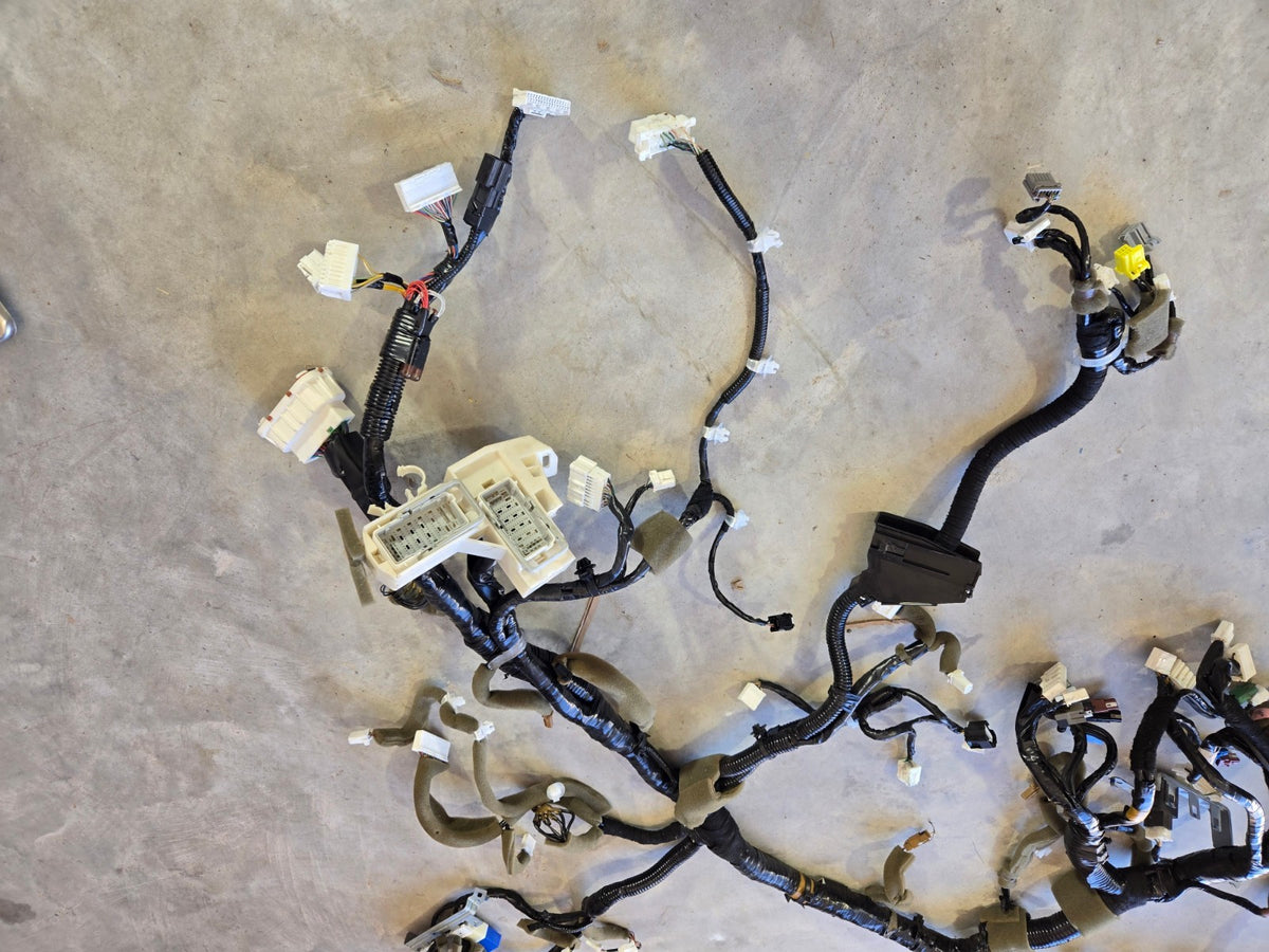 2014 Infiniti Q50 Hybrid AWD Dash Instrument Wire Wiring Harness OEM 240104GA1D