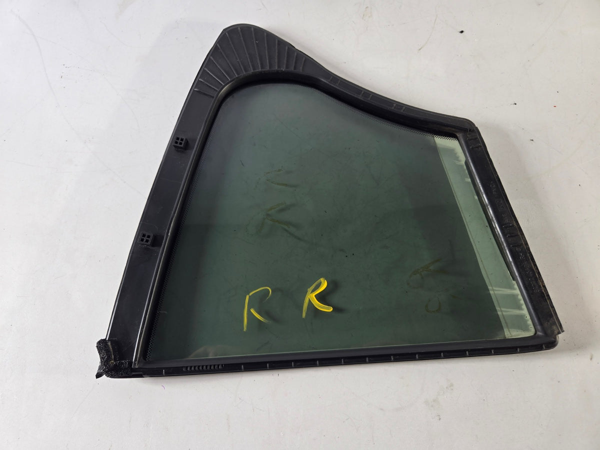 2014 2016 Infiniti Q Q50 Right Passenger Rear Door Quarter Glass OEM 822624GA0A