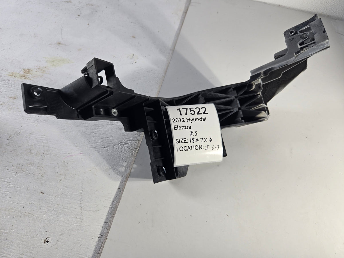 2011 2013 Hyundai Elantra Sedan Radiator Core Support Right Side Bracket OEM