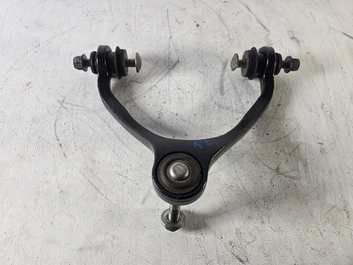 2003 2006 Lincoln Town Car Right Passenger Front Suspension Upper Control Arm OE