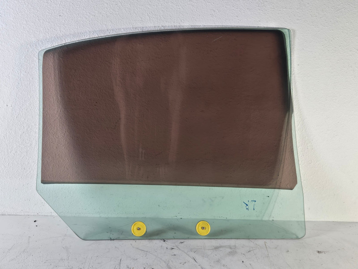 1999 2011 Lincoln Town Car Left Driver Side Rear Door Window Privacy Glass OEM