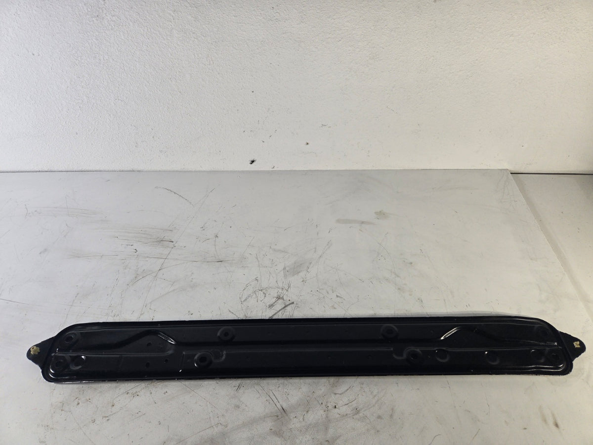 2010 2016 BMW 5 Series 550i Rear Underfloor Tunnel Member Bracket Support OEM