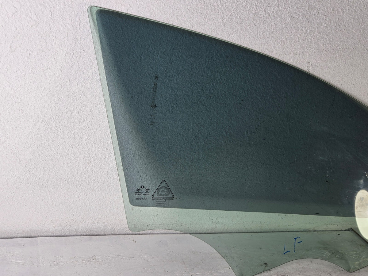 2011 2013 Hyundai Elantra Left Driver Side Front Door Window Solar Glass OEM
