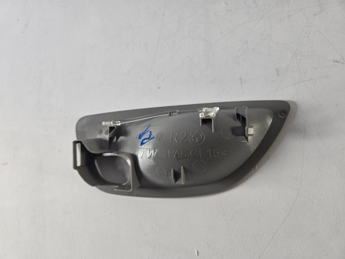 2010 2016 BMW 528i 535d 550i Right Passenger Rear Door Inner Handle Bezel Trim